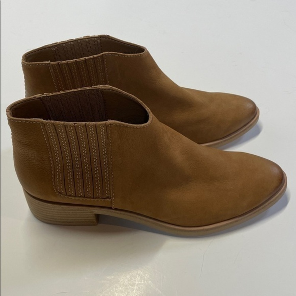 Dolce Vita Tan Leather Chelsea Ankle Boots Women Slip On Booties Size 8.5 - Picture 1 of 11